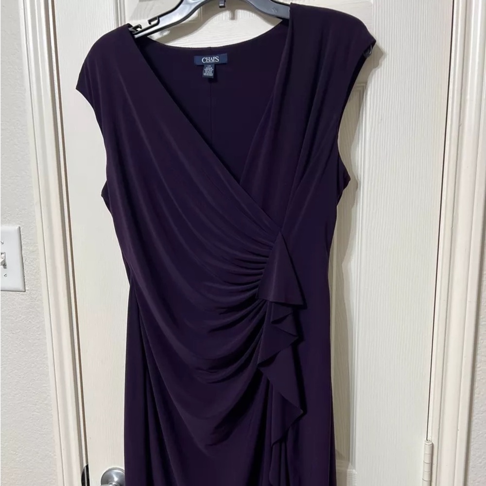CHAPS Dress Womens  size: Medium Purple Twisted Front  n excellant condition